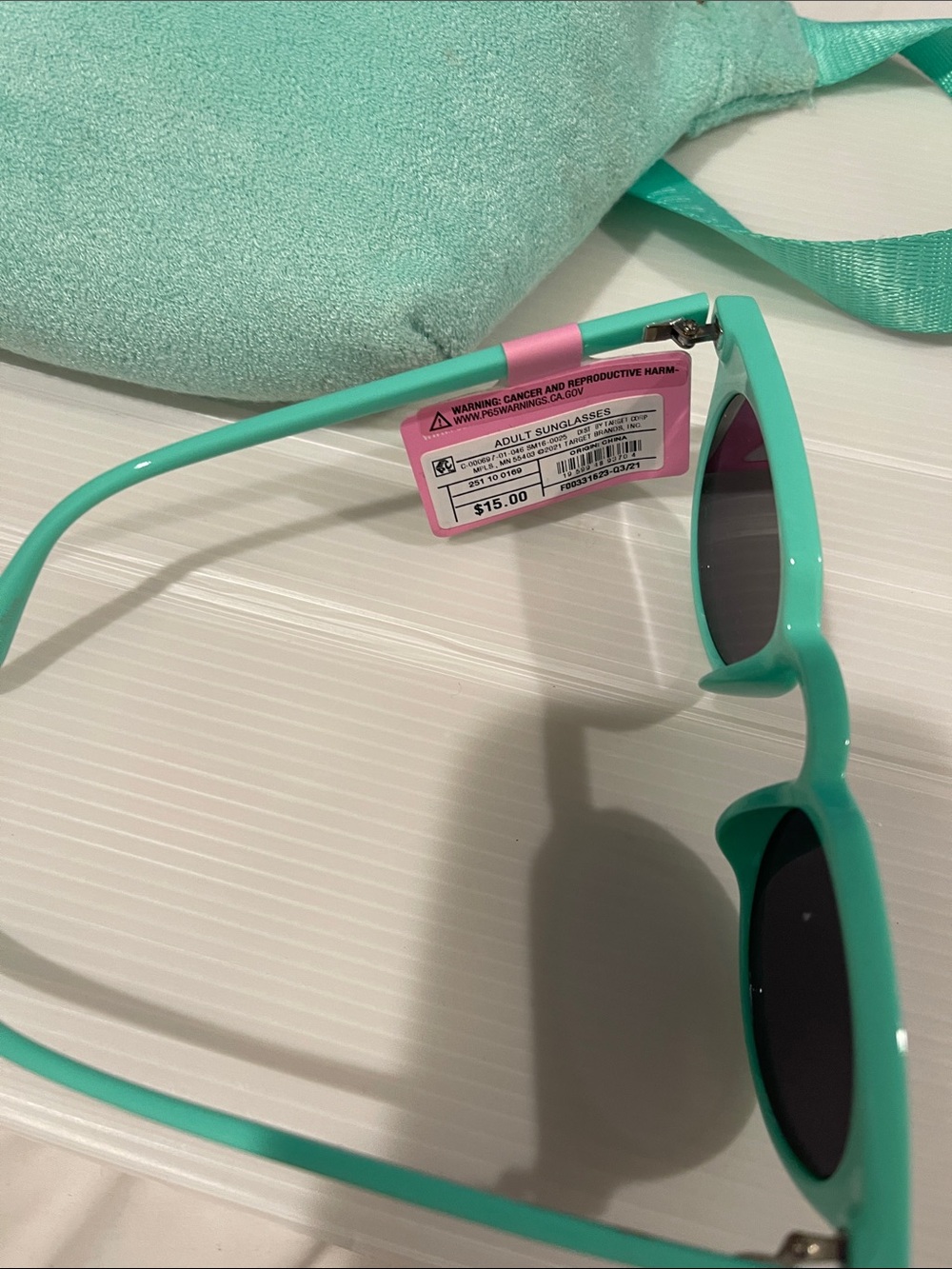 Set of cross body bag and sunglasses brand new so fabulous - Picture 3 of 7